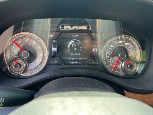 Used 2021 RAM 1500 Limited image 10