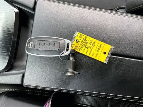 Certified 2024 Nissan Rogue SV FWD image 14