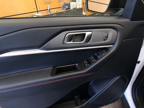 New 2026 Ford Explorer ST-Line image 12