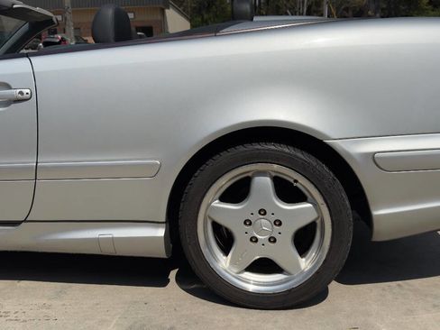 Used 2000 Mercedes-Benz CLK 430 Cabriolet image 22