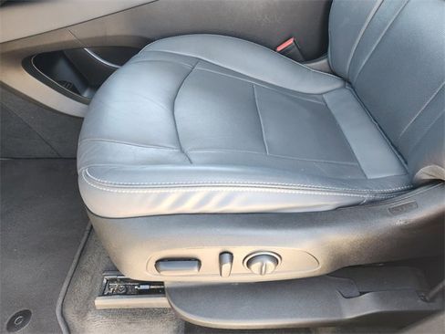 Used 2020 Buick Enclave Essence w/ Sport Touring Edition image 25