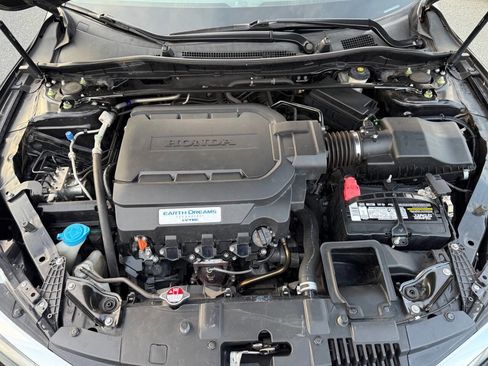 Used 2017 Honda Accord EX-L image 24