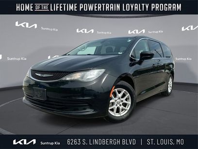 Used 2017 Chrysler Pacifica LX