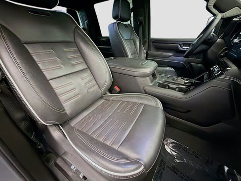 Used 2024 GMC Sierra 2500 AT4X image 14