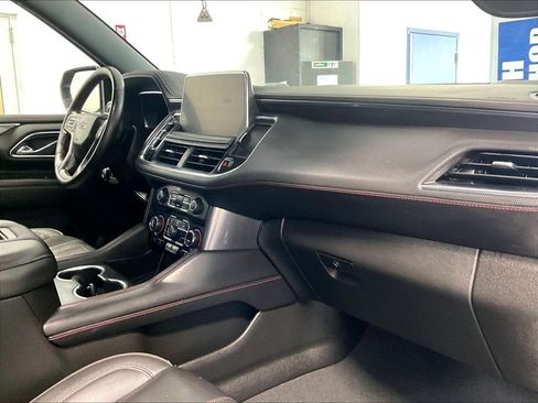 Used 2024 Chevrolet Tahoe RST w/ Luxury Package AWD/4WD image 14