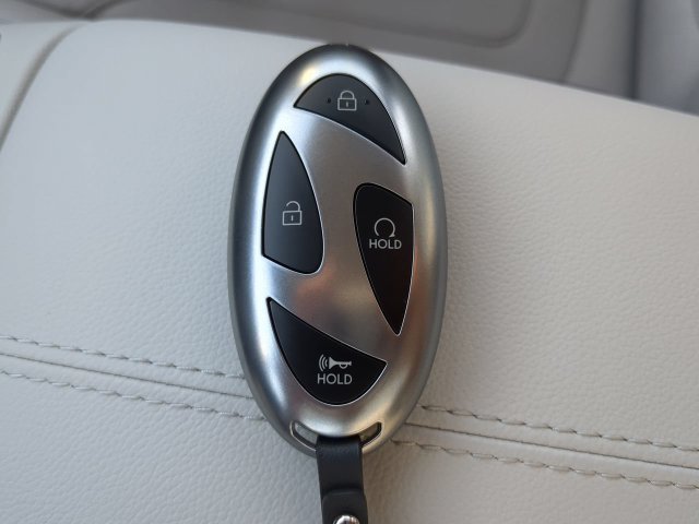 Certified 2025 Hyundai Tucson SE FWD image 27