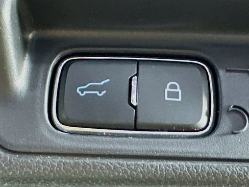 Used 2025 Ford Explorer ST w/ Sun And Sound Package AWD/4WD image 32