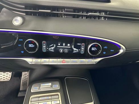 Used 2024 Genesis GV70 3.5T Sport image 23