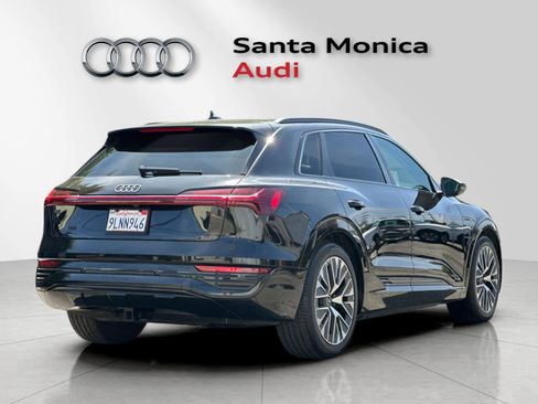 Used 2024 Audi Q8 e-tron Prestige w/ Prestige Package image 2