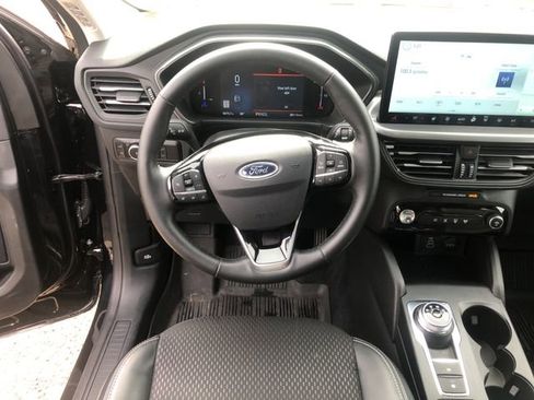 Used 2025 Ford Escape Base image 12