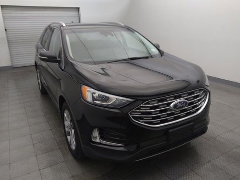 Used 2019 Ford Edge Titanium AWD/4WD image 14