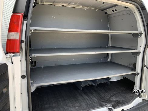 Used 2021 Chevrolet Express 2500 RWD image 11