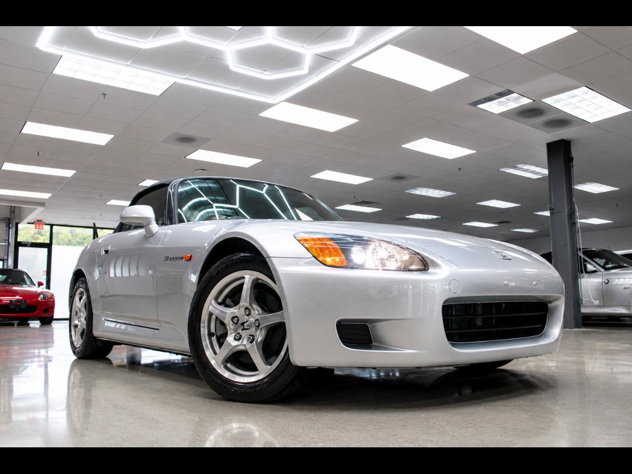 Used 2002 Honda S2000 image 2