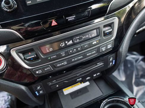 Used 2022 Honda Pilot Black Edition image 37