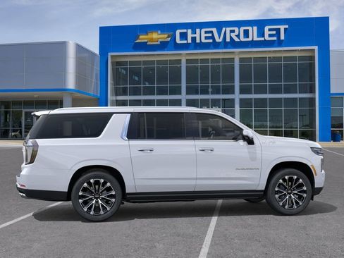 New 2026 Chevrolet Suburban High Country AWD/4WD image 6