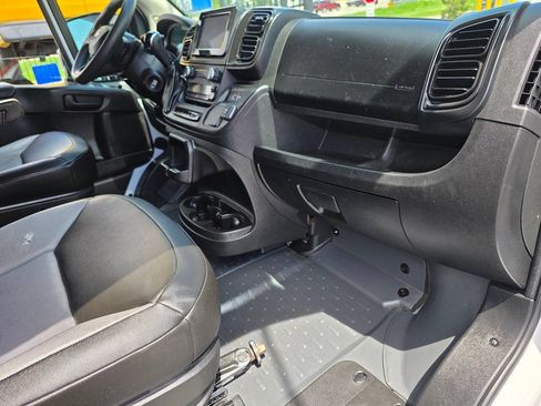 Used 2023 RAM ProMaster 3500 w/ Lane Management Group FWD image 18