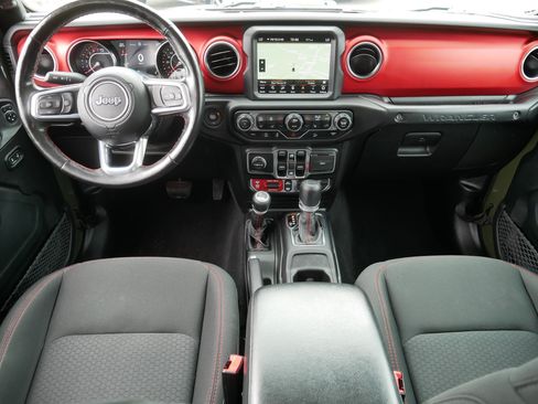 Used 2021 Jeep Wrangler Unlimited Rubicon AWD/4WD image 10