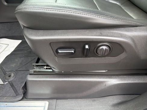 Used 2019 Chevrolet Silverado 1500 LTZ w/ LTZ Plus Package image 20