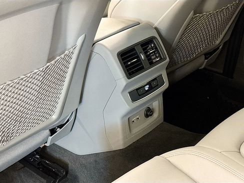 Used 2023 Audi Q5 2.0T Premium Plus w/ Premium Plus Package image 17