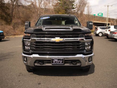 Used 2025 Chevrolet Silverado 2500 LT w/ Convenience Package AWD/4WD image 16