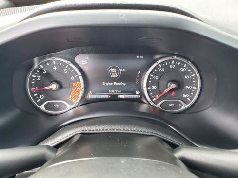 Used 2023 Jeep Renegade Trailhawk w/ Trailhawk Elite Group AWD/4WD image 10