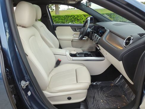 Used 2022 Mercedes-Benz GLA 250 4MATIC image 25