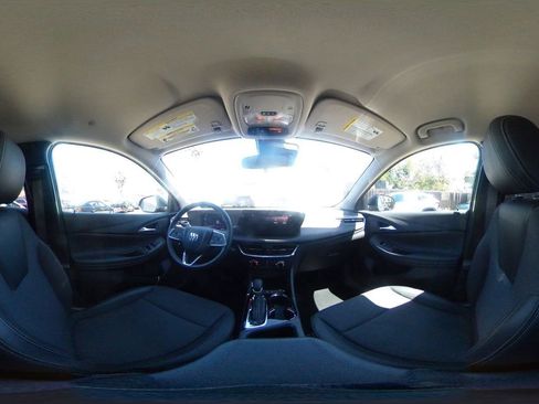 Used 2025 Buick Encore GX Preferred image 41