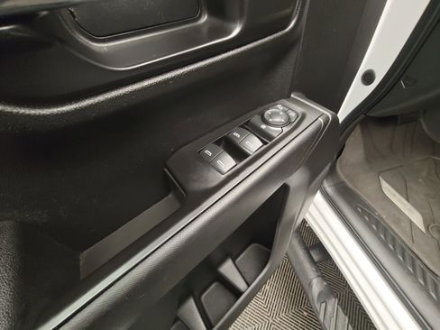 Used 2021 Chevrolet Silverado 1500 Custom image 13