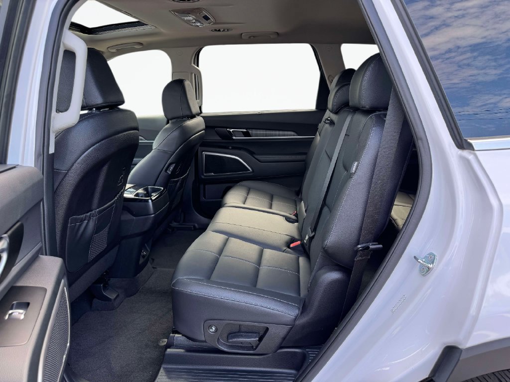 Used 2025 Kia Telluride EX AWD/4WD image 11