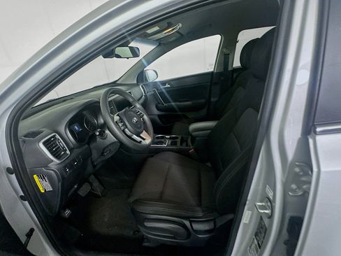 Used 2022 Kia Sportage LX image 13