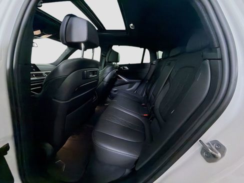 Used 2022 BMW X6 xDrive40i w/ Executive Package image 24