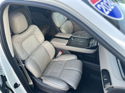 Used 2024 Lincoln Navigator Reserve image 29