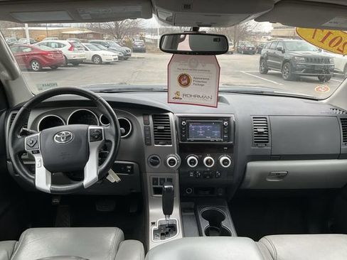 Used 2017 Toyota Sequoia SR5 w/ Premium Package image 11