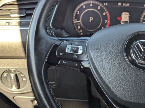 Used 2019 Volkswagen Tiguan SE image 24