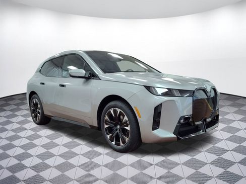 New 2026 BMW iX xDrive60 w/ M Sport Package image 6