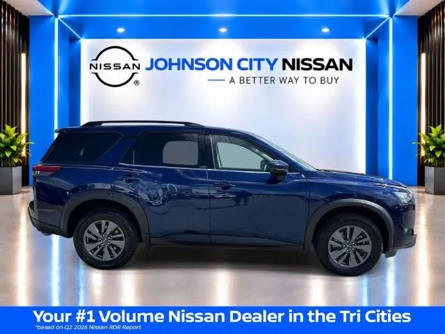Certified 2025 Nissan Pathfinder SV AWD/4WD image 3