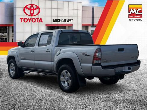 Used 2013 Toyota Tacoma PreRunner w/ TRD Sport Pkg RWD image 3