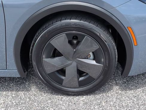 Certified 2024 Toyota Prius LE FWD image 11