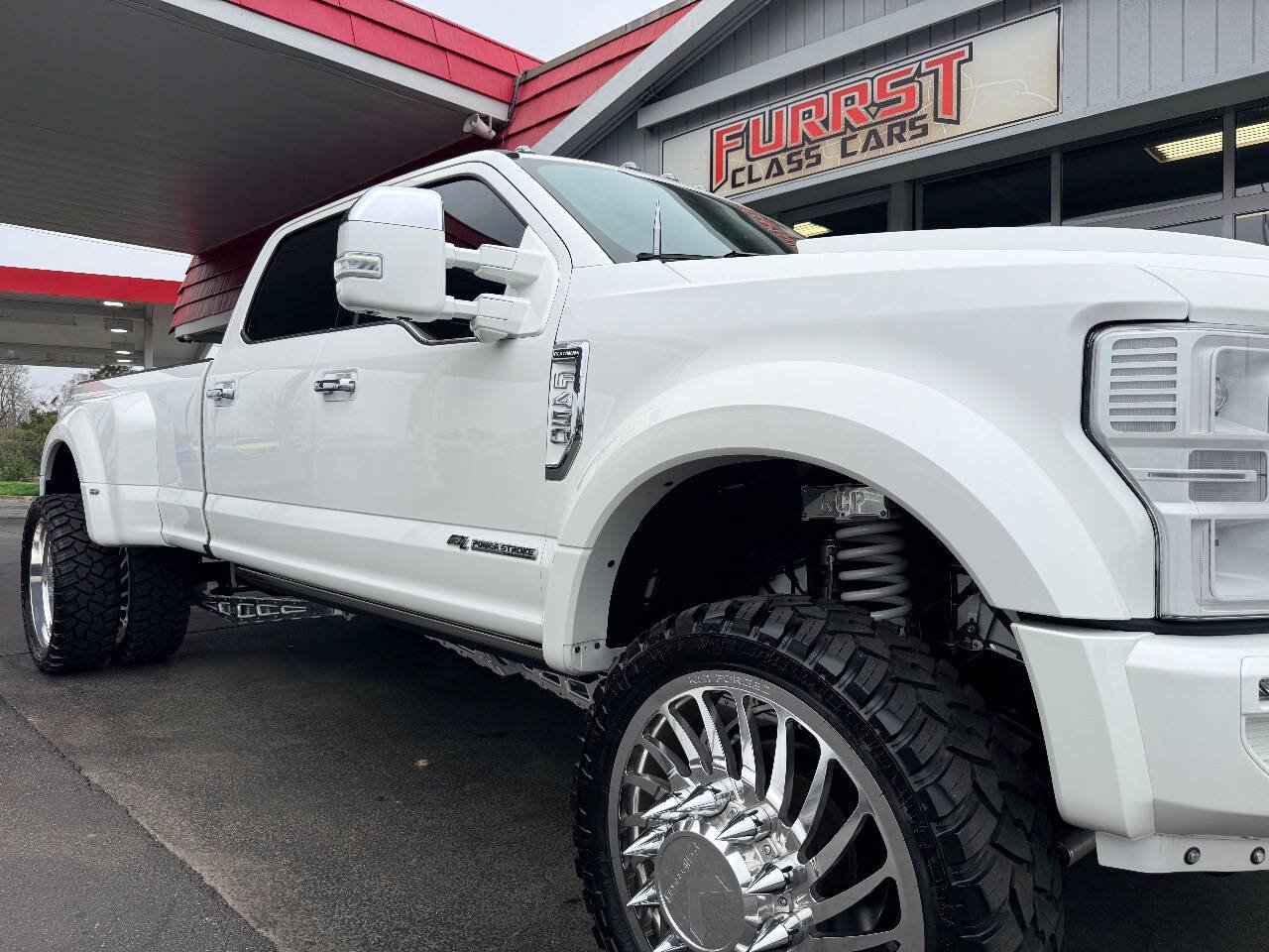 Used 2022 Ford F450 Platinum w/ FX4 Off-Road Package AWD/4WD image 17