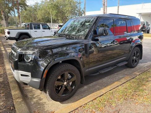 Used 2025 Land Rover Defender 110 S image 1
