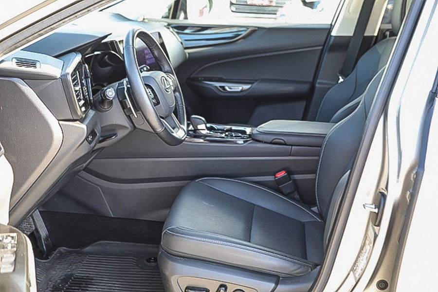 Certified 2023 Lexus NX 350h AWD w/ Towing Package (2000 Lbs) image 17