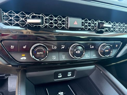 Certified 2023 Honda Accord Touring image 18