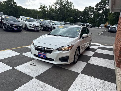 Used 2017 Subaru Impreza 2.0i Premium AWD/4WD image 4