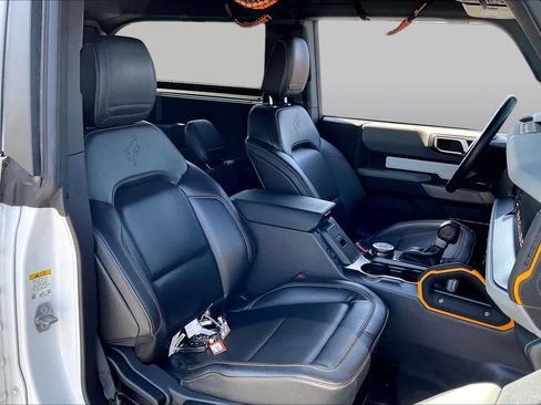Certified 2022 Ford Bronco Badlands AWD/4WD image 8