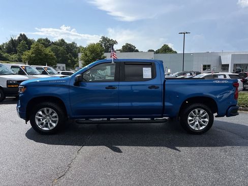 Used 2022 Chevrolet Silverado 1500 Custom AWD/4WD image 9