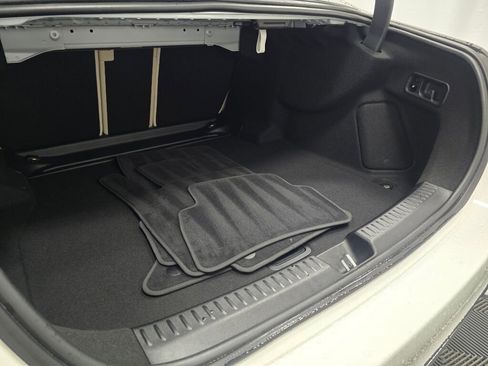 Used 2024 Mercedes-Benz E 350 4MATIC Sedan image 21