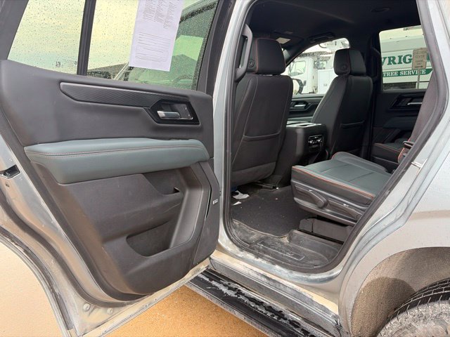 Used 2025 GMC Yukon AT4 AWD/4WD image 17