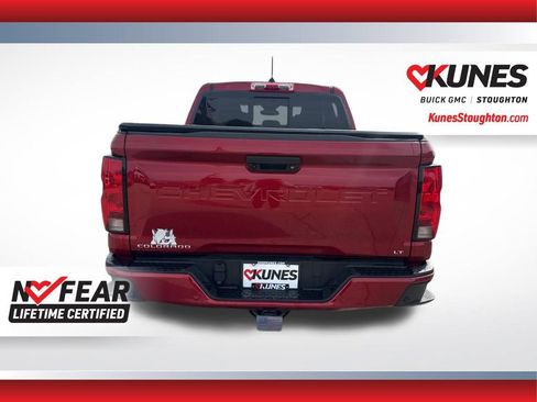 Used 2024 Chevrolet Colorado LT w/ LT Convenience Package II image 10