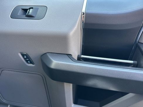 Used 2016 Ford F150 XLT w/ Equipment Group 302A Luxury image 18