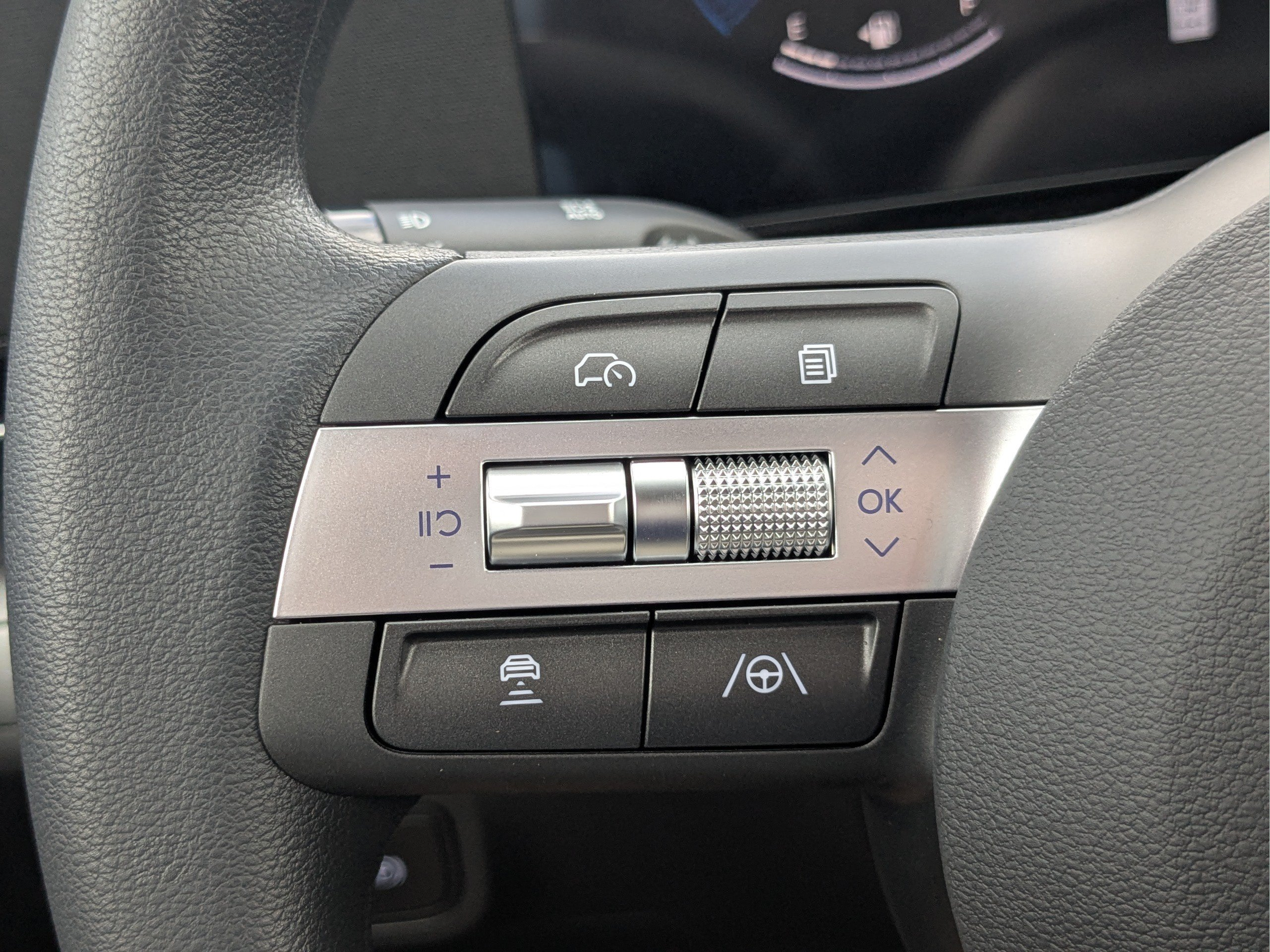 New 2027 Hyundai Kona SE FWD image 29